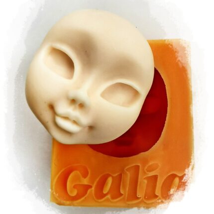 Силиконова форма 3D глава на малко сладко момиче